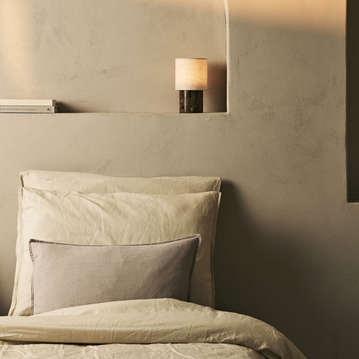 Tavellio-Amsterdam - Onoda Brown / Emperador Dark - Marmeren oplaadbare tafellamp - met linnen verwisselbare lampenkap en oplaadbaar ontwerp