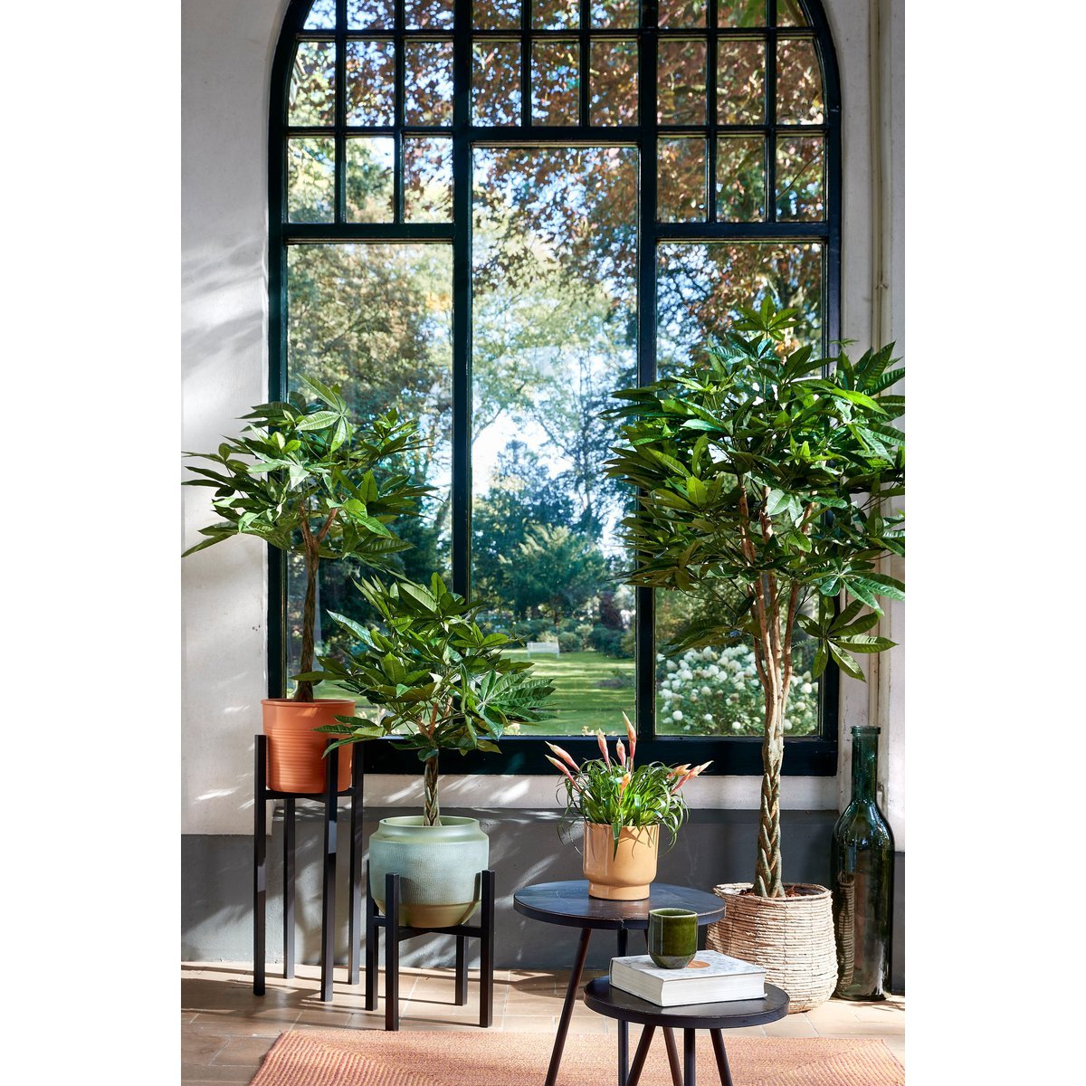 Glimmerdekorationen – Kunstpflanze Pachira – H120 x Ø50 cm – Grün