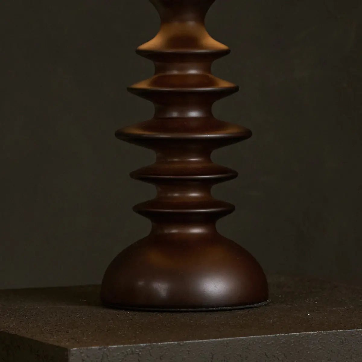 Tavellio-Amsterdam - Bodhi donkerbruine houten lamp met beige lampenkap – elegante verlichting voor elke kamer