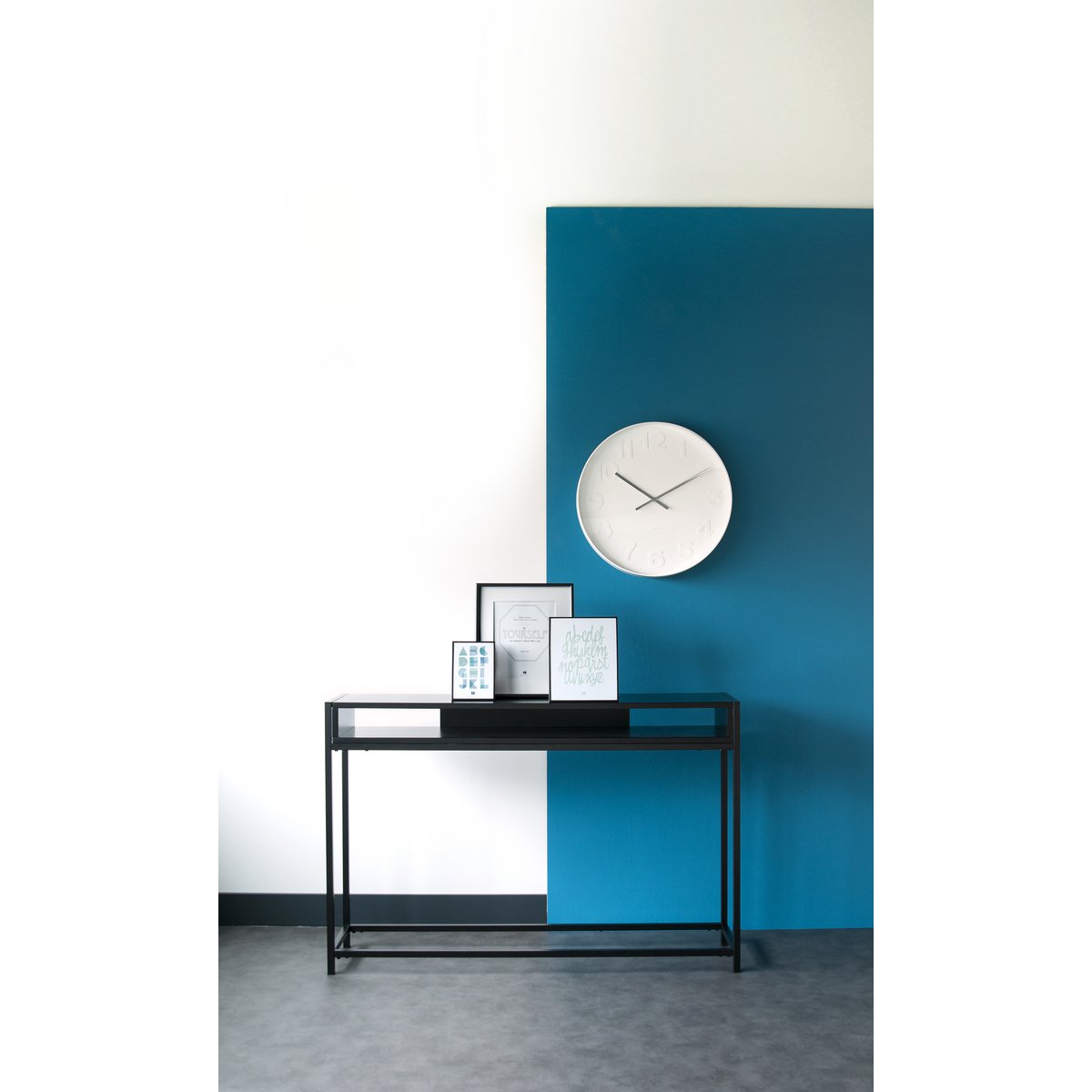 Karlsson - Wanduhr Mr. White Numbers