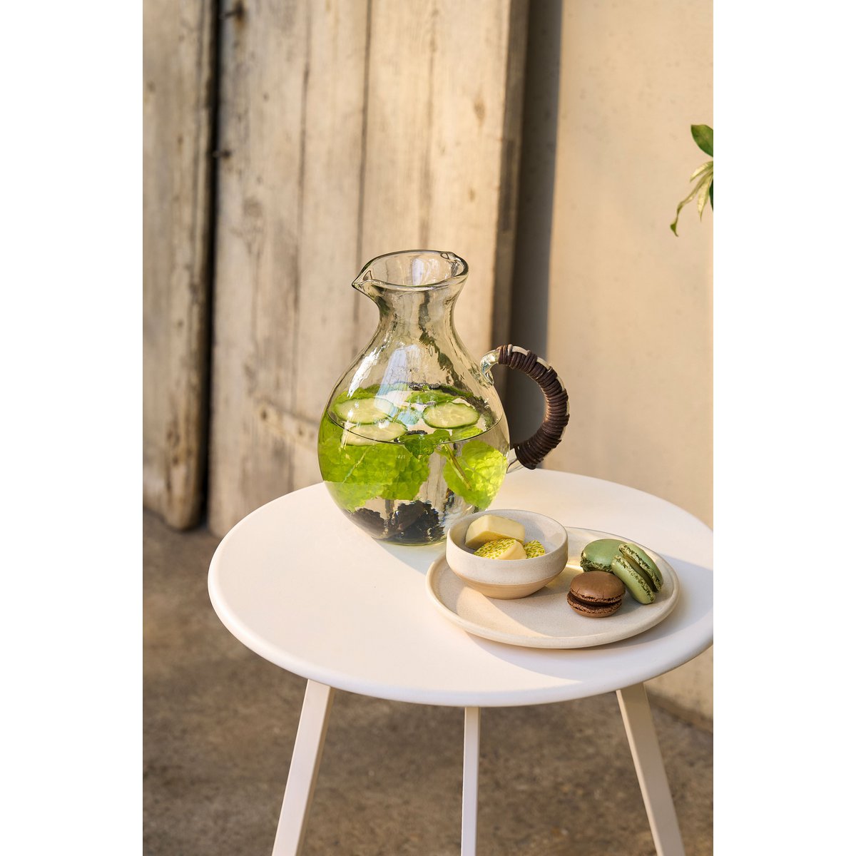 Mica Decorations - Seatle Bijzettafel Buiten - H58 x Ø38 cm - Metaal - Wit