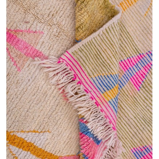 Poufs & Kissen – Marokkanischer Berberteppich Azilal – 2,25 x 1,35 m – R233