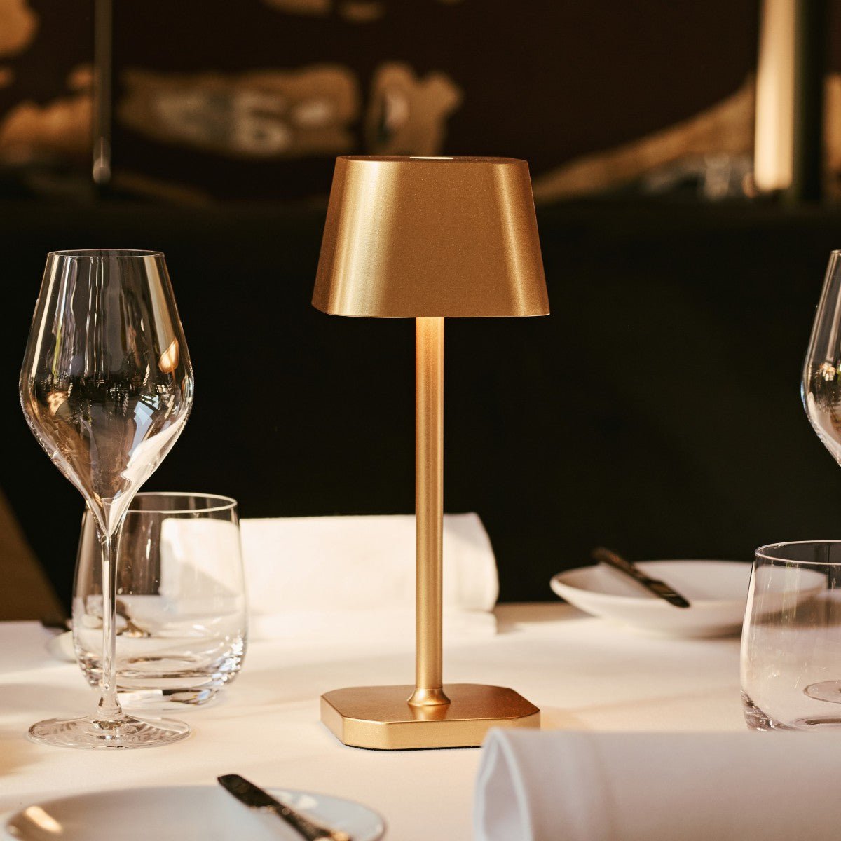 Tavellio-Amsterdam - Ava Goud - Oplaadbare tafellamp | Stijlvol, draadloos en dimbaar