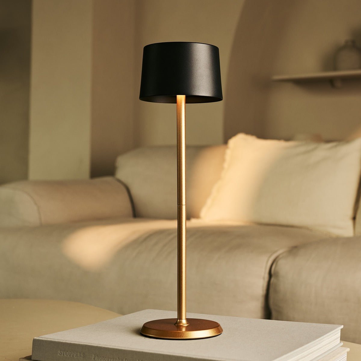 Tavellio-Amsterdam - David Black & Gold oplaadbare tafellamp 2 op 1 met verstelbare hoogte - dimbaar en draadloos met 120 uur batterij