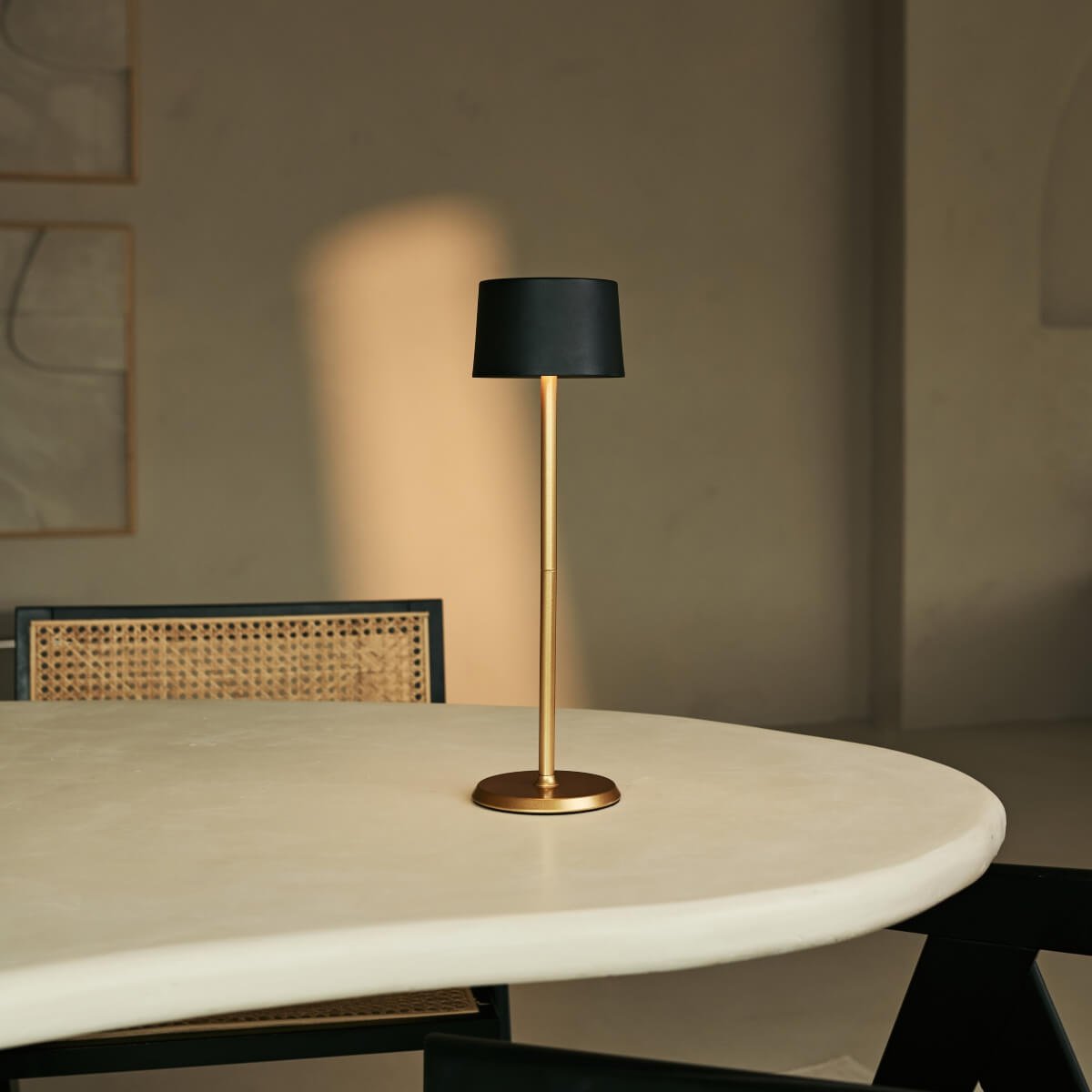 Tavellio-Amsterdam - David Black & Gold oplaadbare tafellamp 2 op 1 met verstelbare hoogte - dimbaar en draadloos met 120 uur batterij