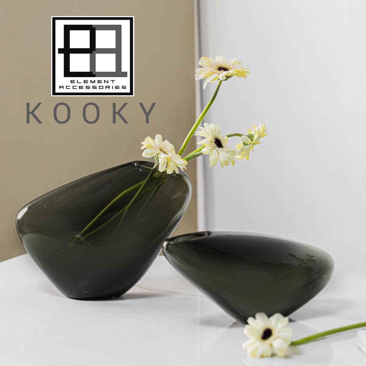 Element Accessories - Innovatieve designvaas, kiezelachtige organische vorm, KOOKY21GR