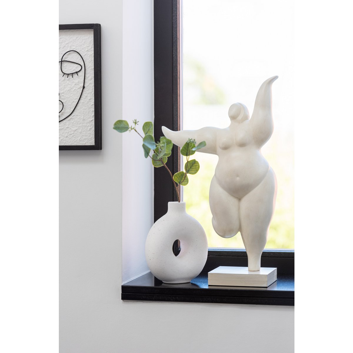 J-Line - Figur Delphine Poly Beige