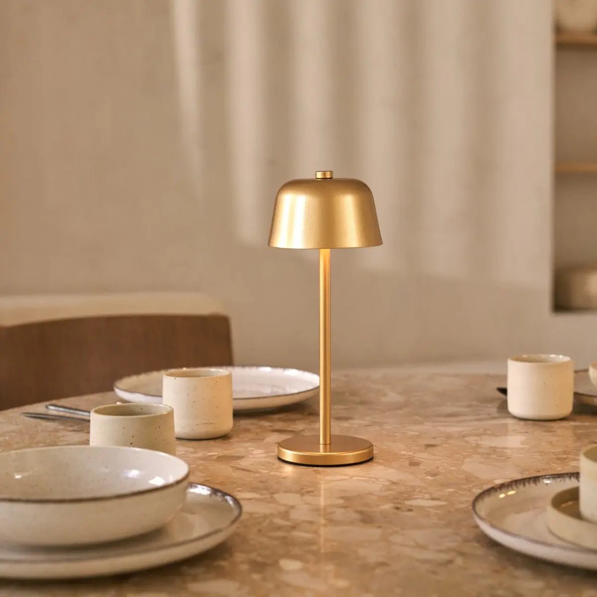 Tavellio-Amsterdam - Anton Goud Oplaadbare Tafellamp | Strakke en draadloze verlichting