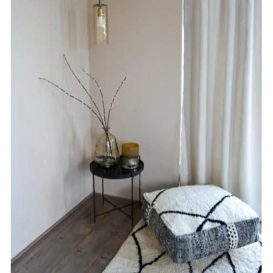 Poufs & Kissen – Bodenkissen Beni Ourain mit Zanafi-Seiten