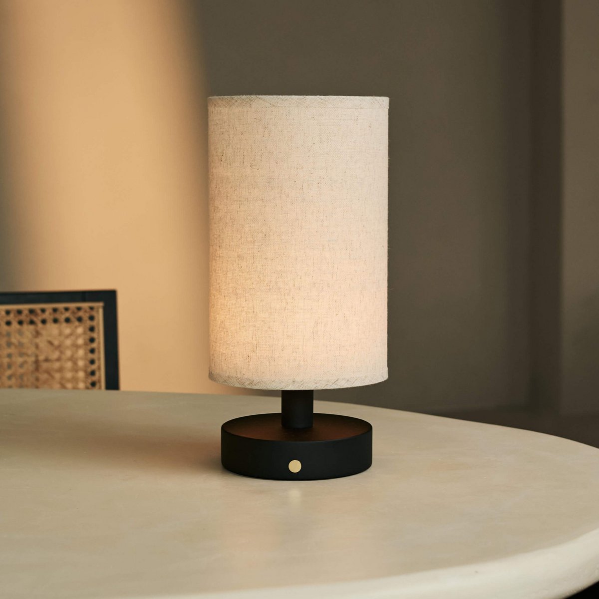 Tavellio-Amsterdam - Ben zwart houten tafellamp - Oplaadbaar en dimbaar