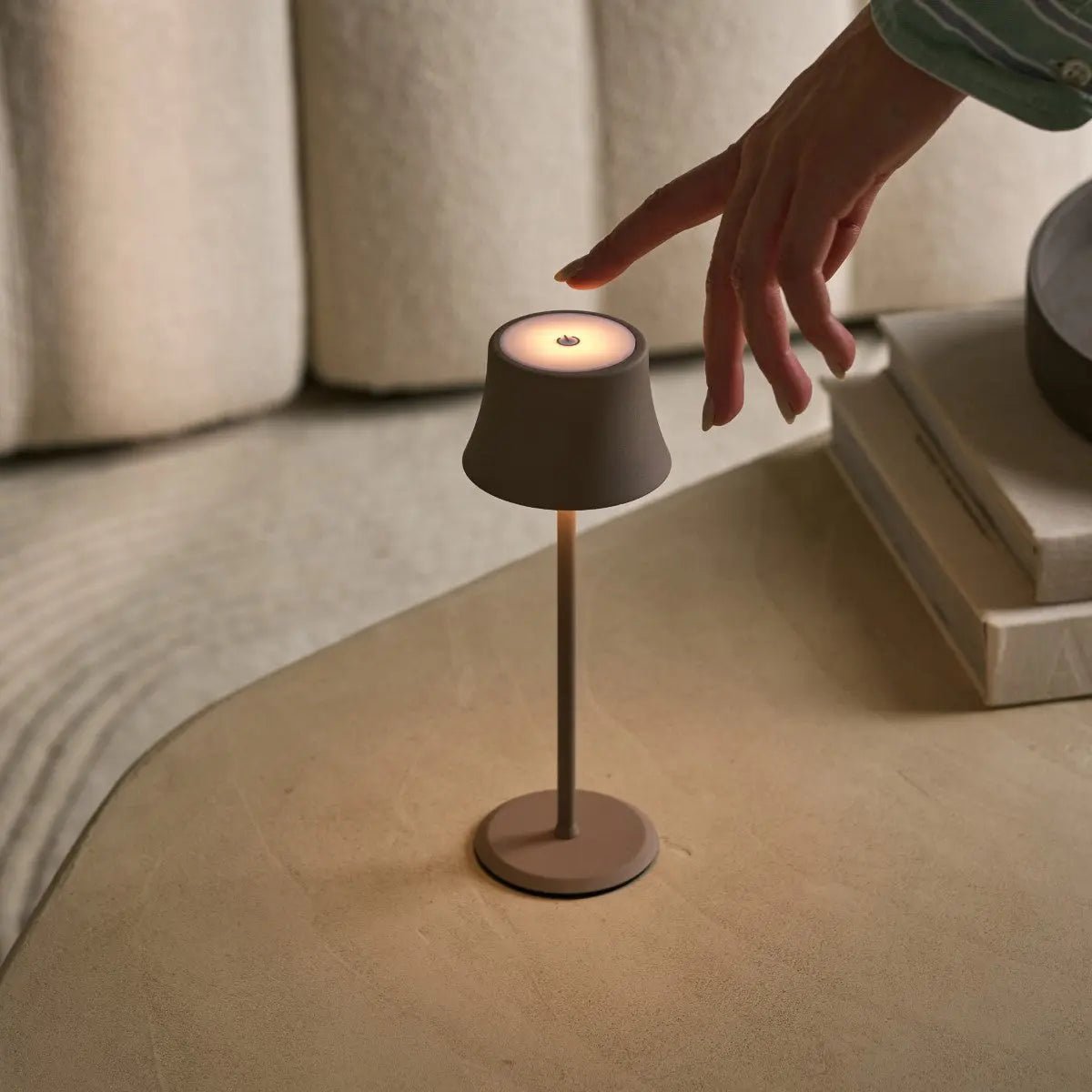 Tavellio-Amsterdam - Willy Mini Koala Bruin Oplaadbare Tafellamp| Dimbaar en draagbaar | Batterijduur van 60 uur