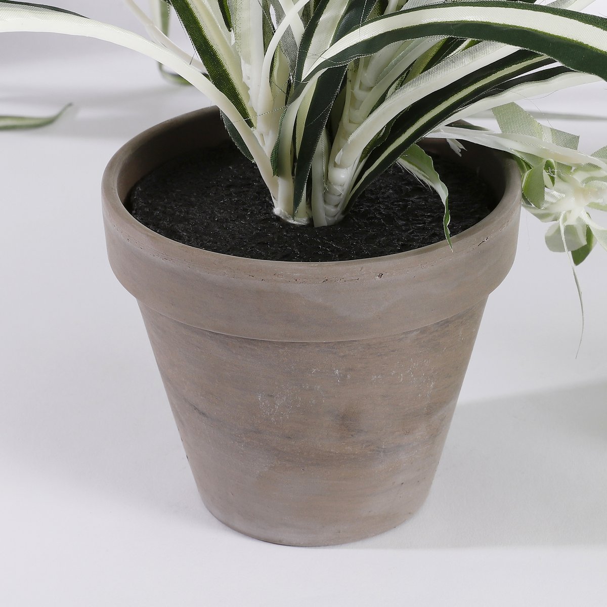 Glimmerdekorationen – Künstliche Chlorophytum-Pflanze im Blumentopf – H45 x Ø45 cm – Grün