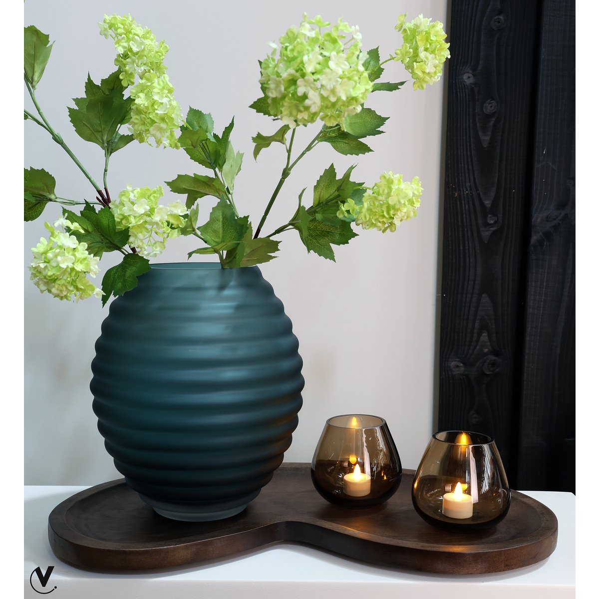 Vase the World - Dienblad - Villeta walnut