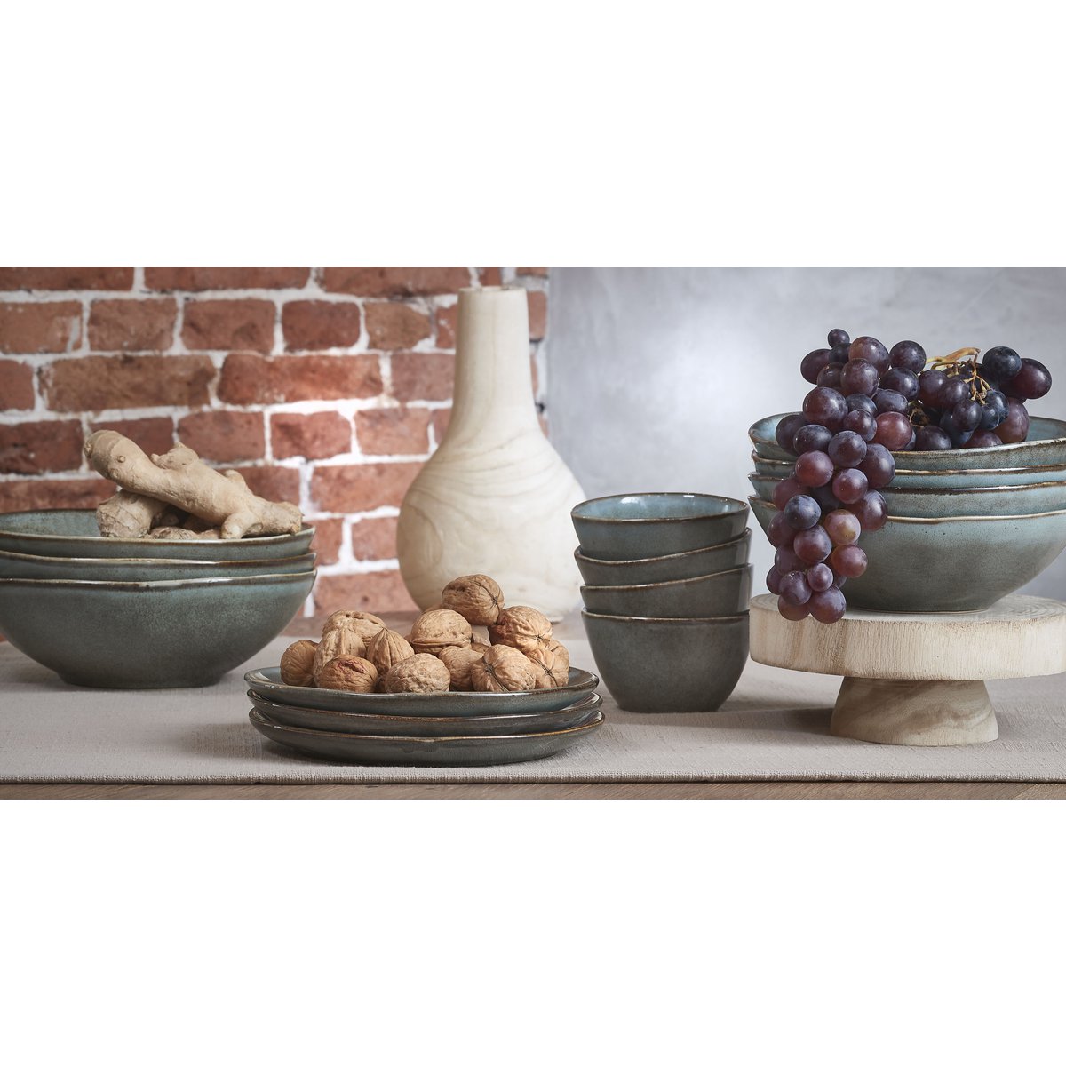 Glimmerdekorationen - Pia Vase - H28 x Ø16 cm - Paulownia-Holz - Hellbraun