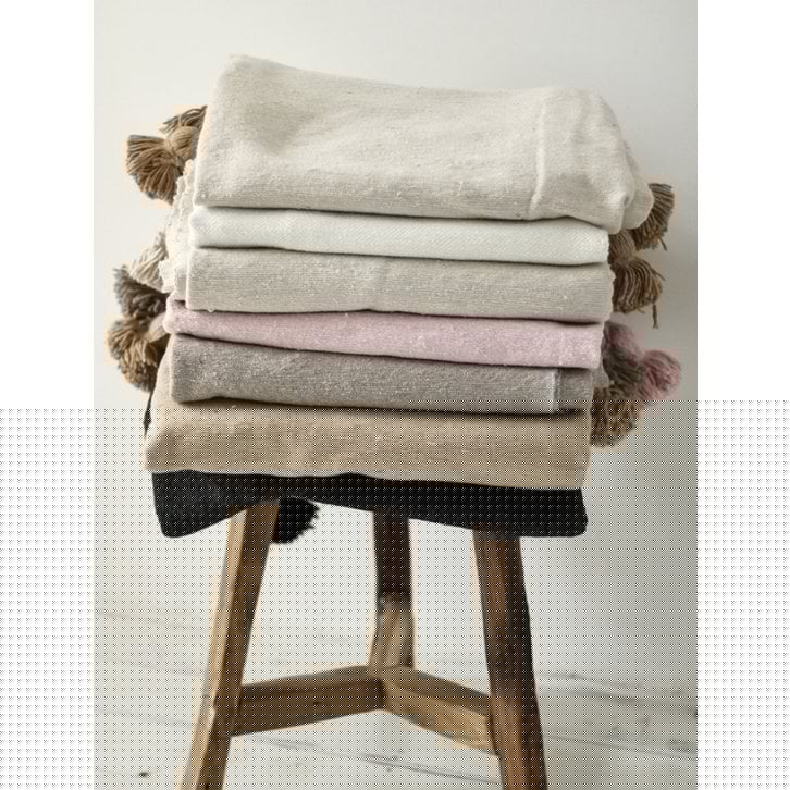 Poufs & Pillows - Pompondeken creme en beige