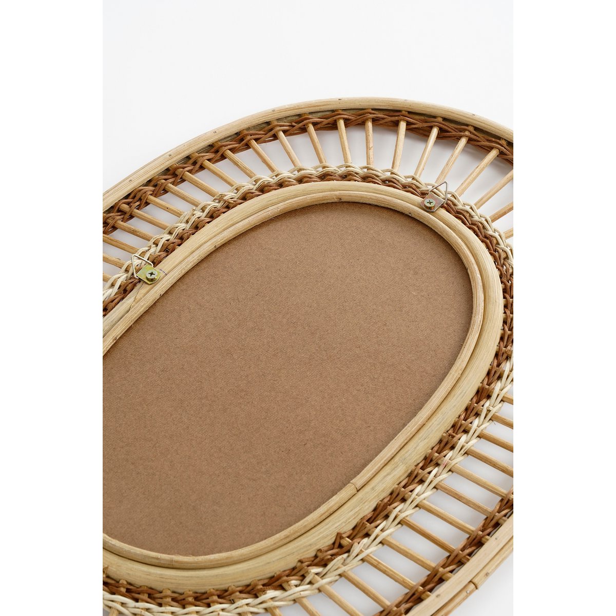Mica Decorations - Oval Wandspiegel - L59 x B40 x H3 cm - Rotan - Lichtbruin