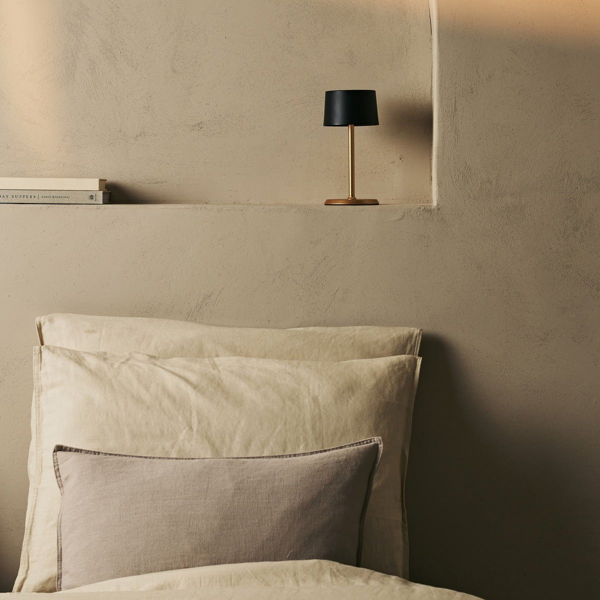 Tavellio-Amsterdam - David Black & Gold oplaadbare tafellamp 2 op 1 met verstelbare hoogte - dimbaar en draadloos met 120 uur batterij