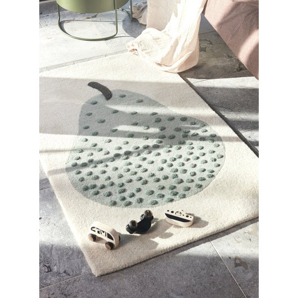 OYOY - Birnenförmiger getufteter Teppich