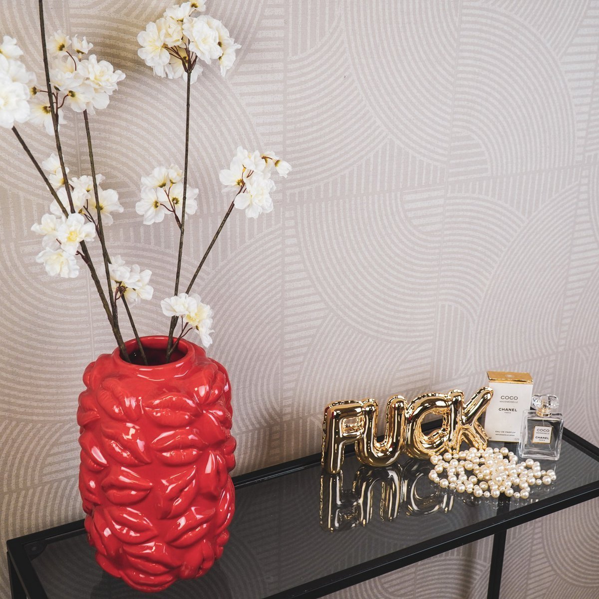 Housevitamin - Vaas - Kusjes - Keramiek - Rood - 17x17x27cm