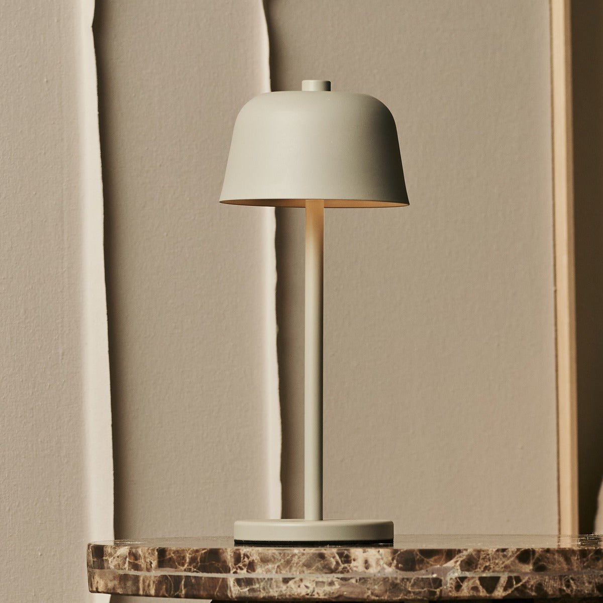 Tavellio-Amsterdam - Anton Shadow Gray Oplaadbare tafellamp | Stijlvolle en draadloze verlichting