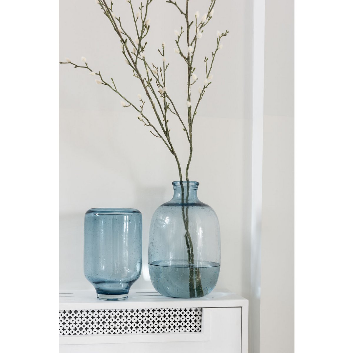 J-Line - Vaas Nora Op Voet Rond Glas Lichtblauw Small - 27.00cm Hoog