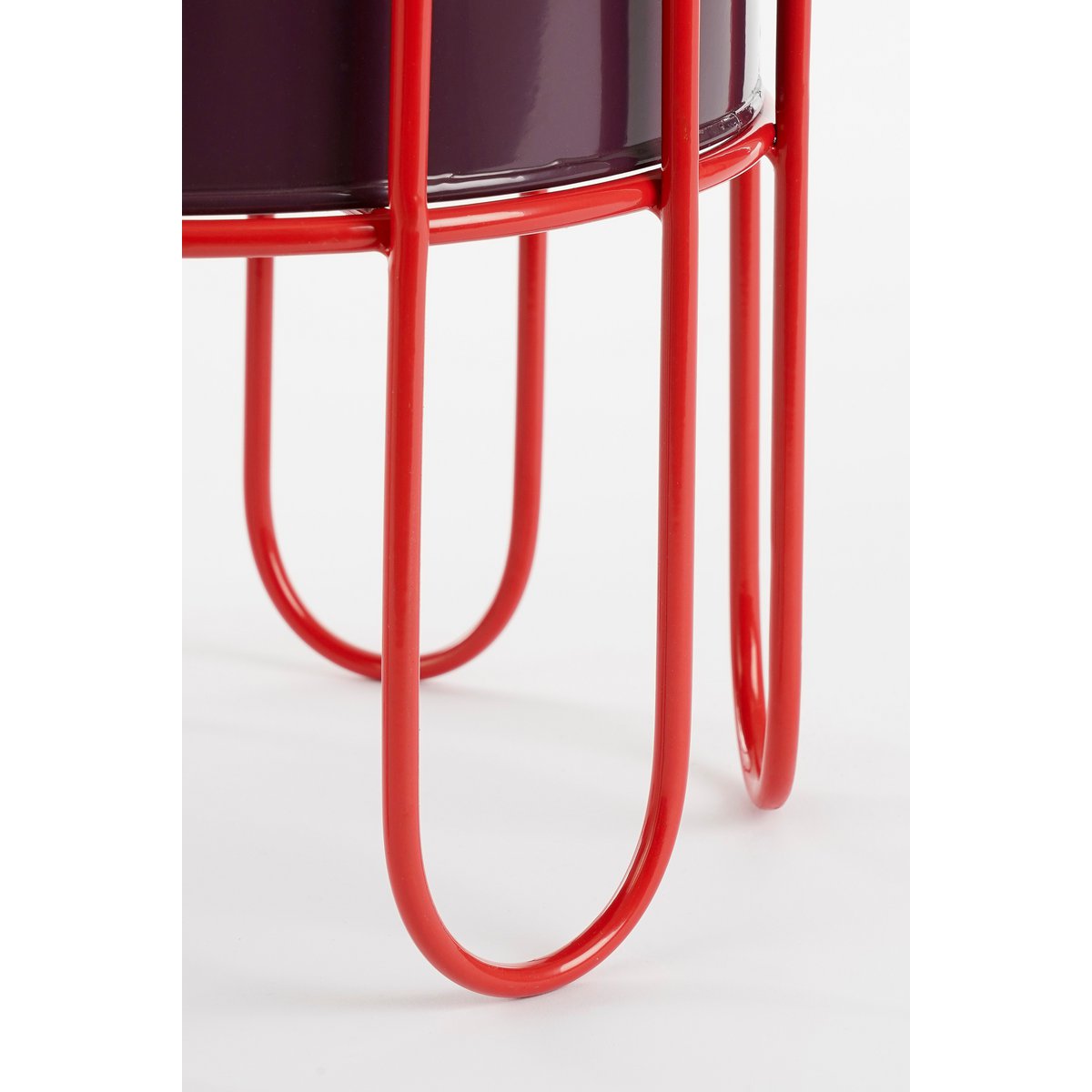 Mica Decorations - Dione Bloempot op Standaard - Set van 2 - H35 x Ø26 cm - Metaal - Donkerrood, Lichtrood