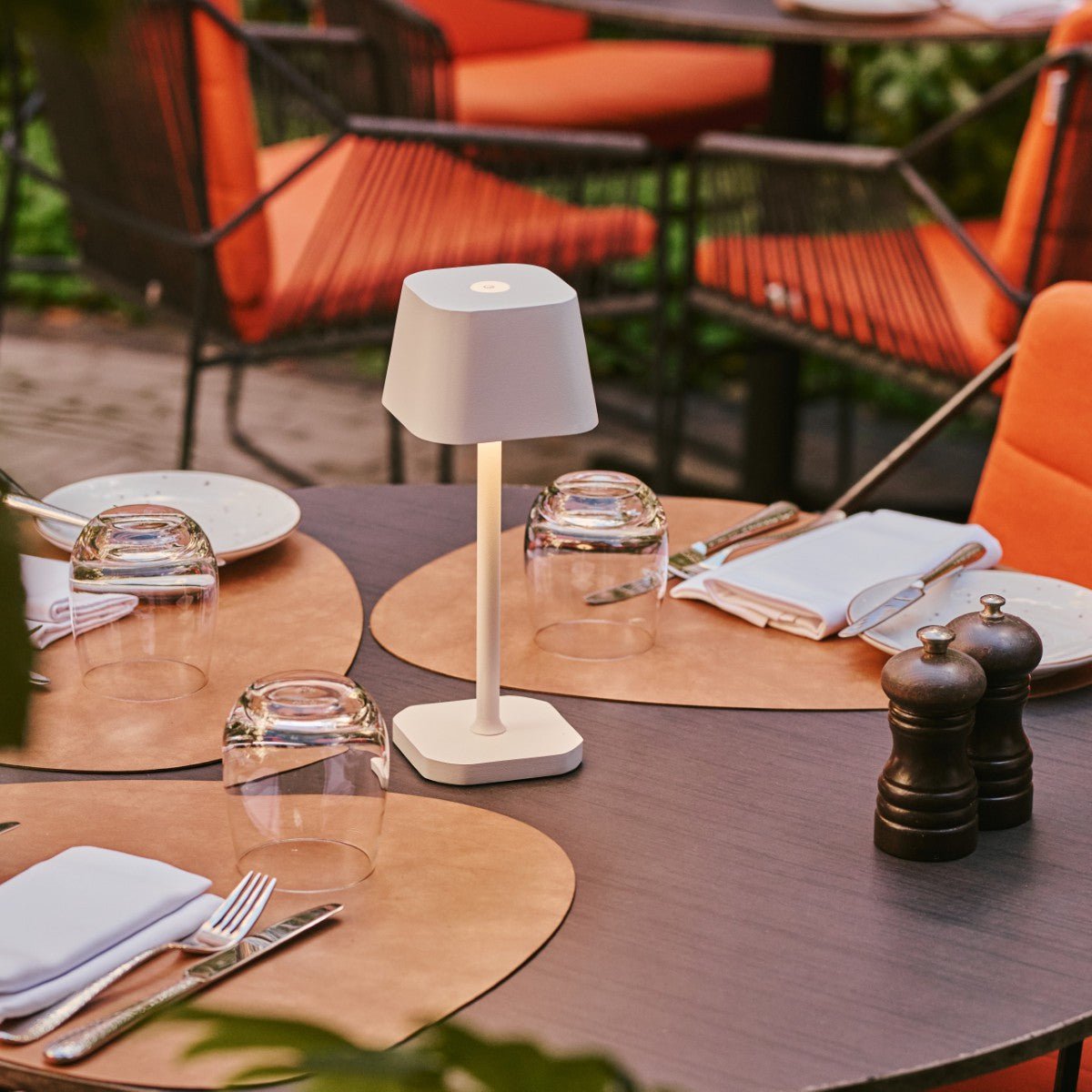 Tavellio-Amsterdam - Ava White - Oplaadbare tafellamp | Stijlvol, draadloos en dimbaar