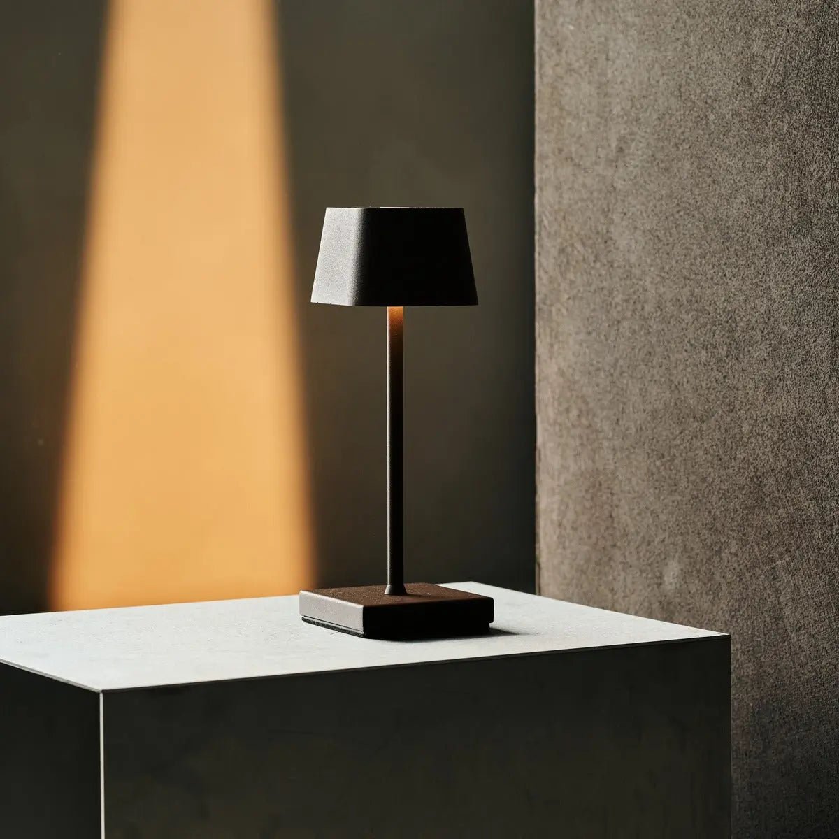 Tavellio-Amsterdam - Sarphati Mini Mocha Bruin - Draadloze tafellamp