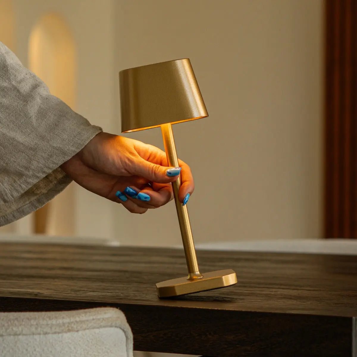 Tavellio-Amsterdam - Ava Goud - Oplaadbare tafellamp | Stijlvol, draadloos en dimbaar