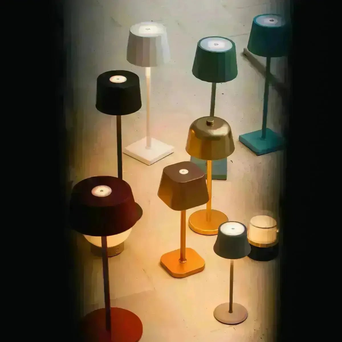 Tavellio-Amsterdam - James White oplaadbare tafellamp – draadloos, dimbaar en elegant