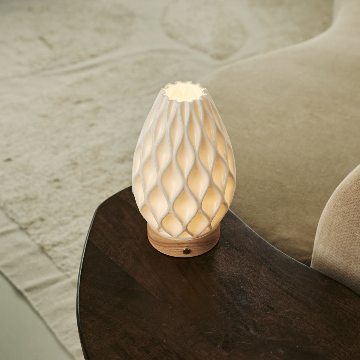 Tavellio-Amsterdam - Vela lichtbruine draadloze tafellamp in 3D-geprinte porselein-oplaadbaar, dimbaar en tot 100 uur licht