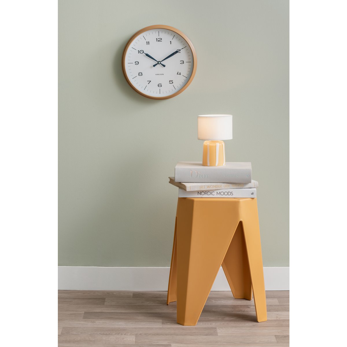 Karlsson - Wandklok moderne fabriek