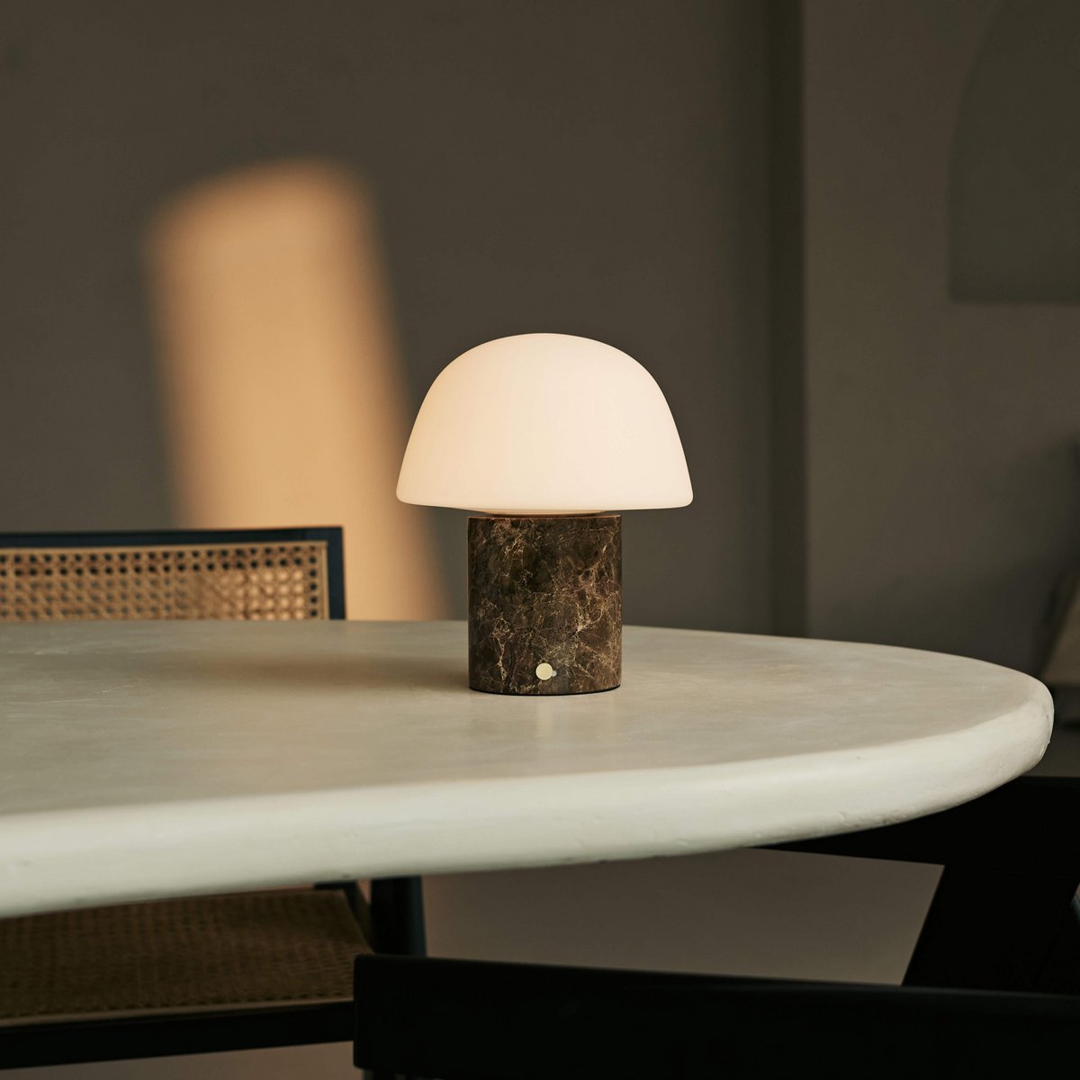 Tavellio-Amsterdam - Maes Brown / Emperador Dark - Elegante marmeren oplaadbare tafellamp