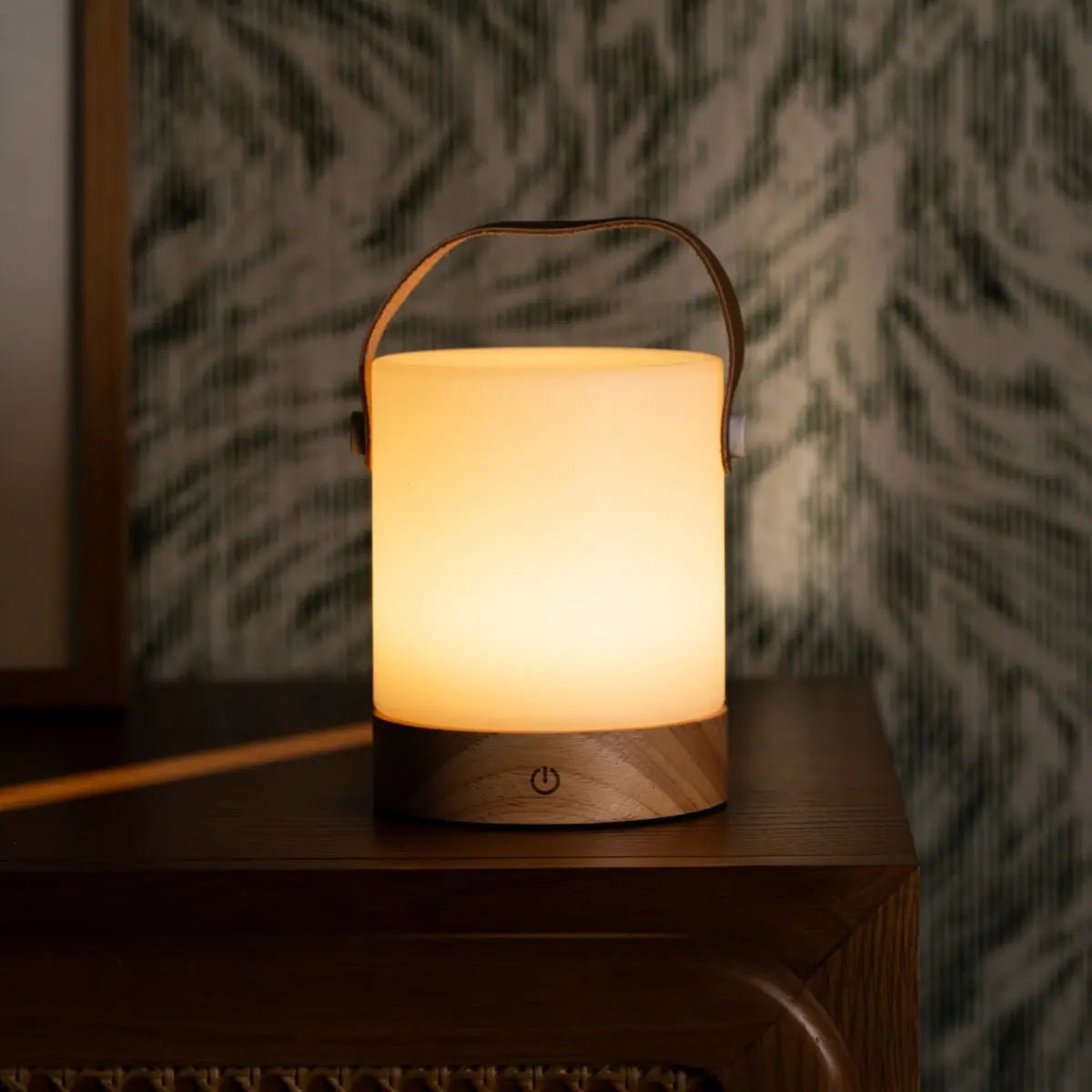 Tavellio-Amsterdam - Avery lichtbruin oplaadbare houten tafellamp – draadloos en dimbaar met leren band