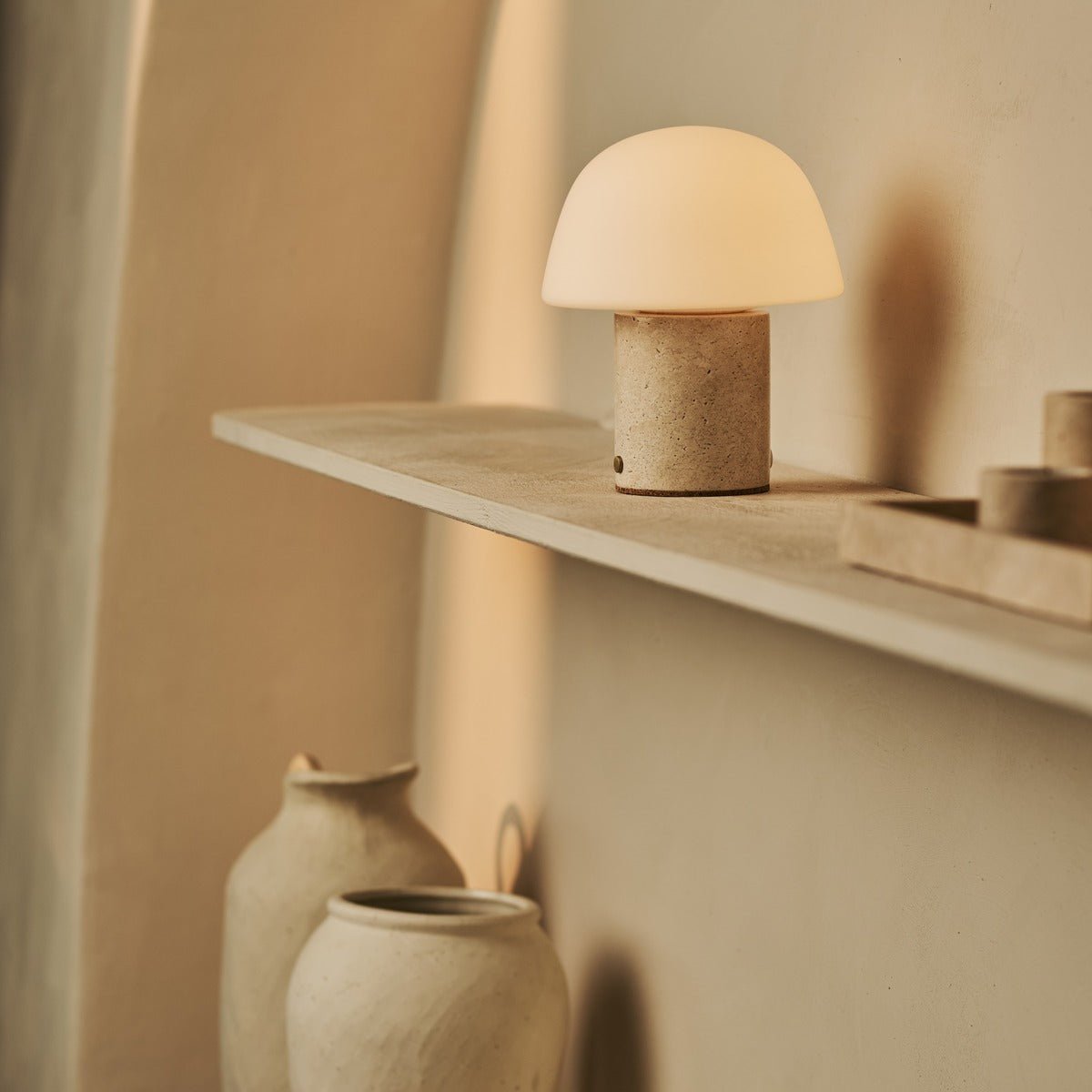 Tavellio-Amsterdam - Maes Beige / Travertino Classico - Elegante travertijn oplaadbare tafellamp, tot 100 uur verlichting, stijlvol en functioneel