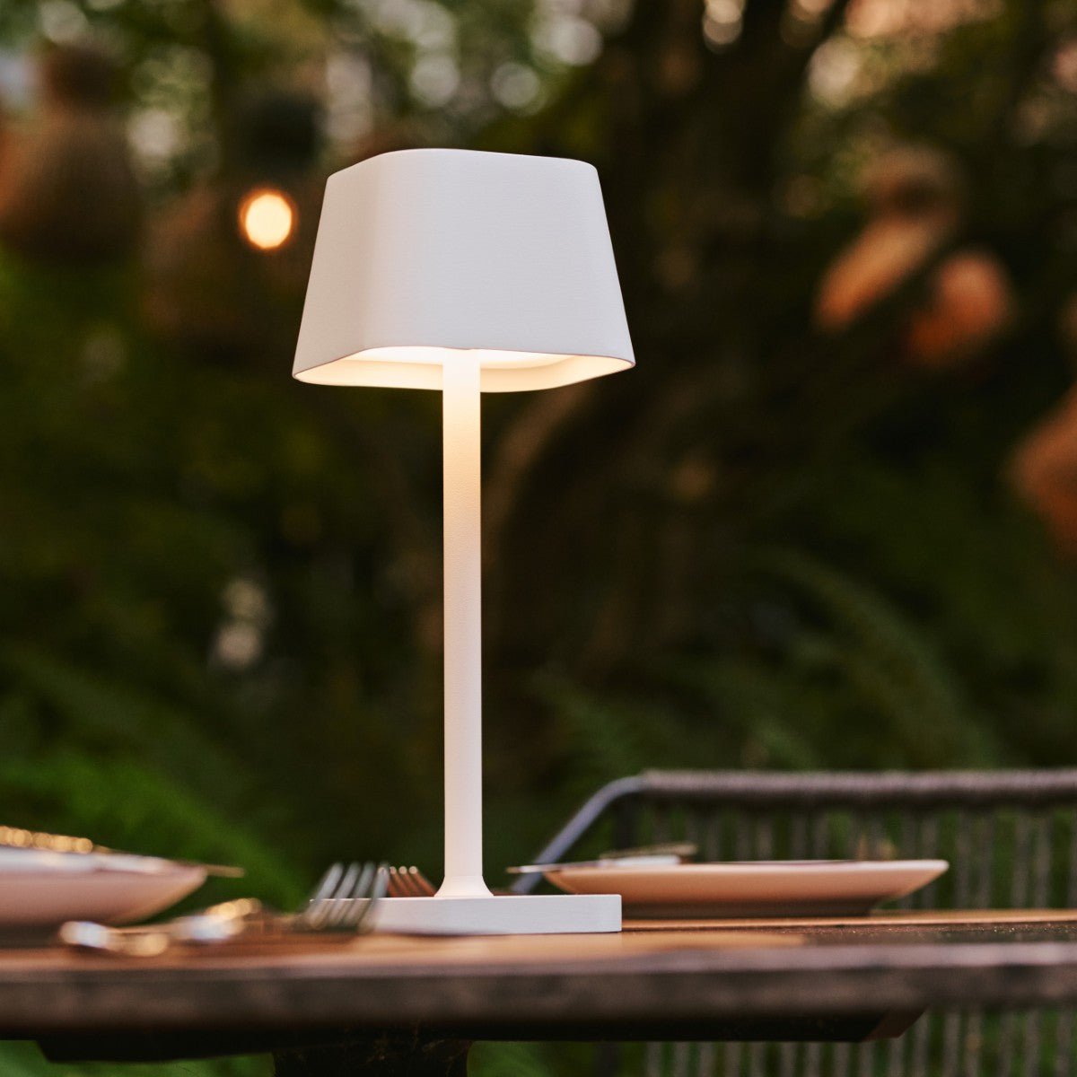 Tavellio-Amsterdam - Ava White - Oplaadbare tafellamp | Stijlvol, draadloos en dimbaar