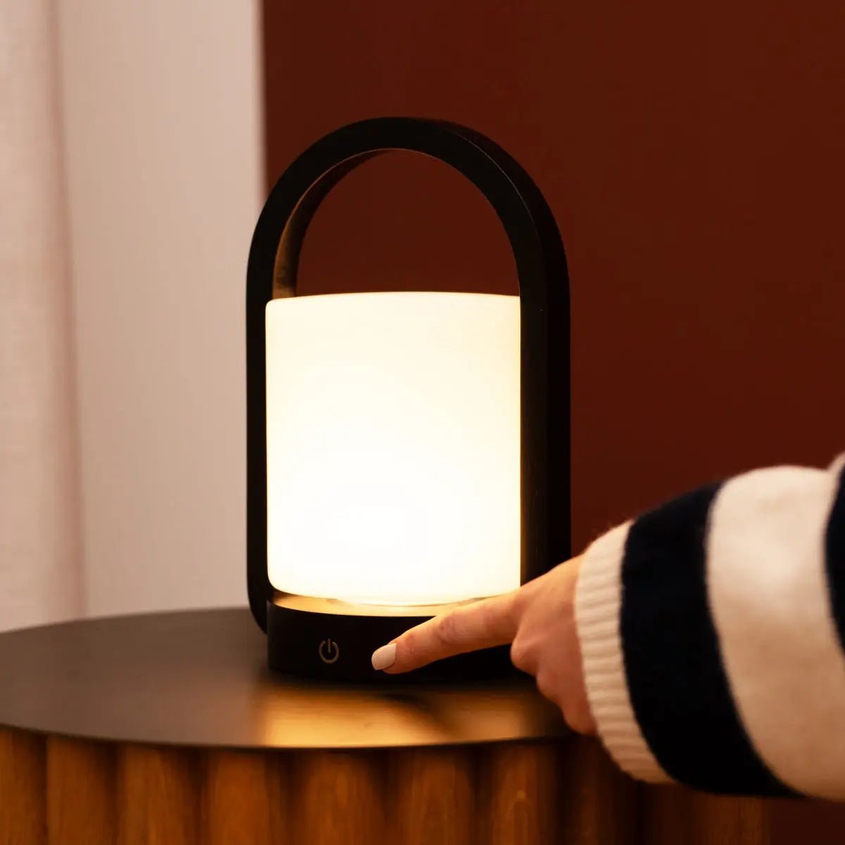 Tavellio-Amsterdam - George donkerbruine houten lamp – oplaadbaar, dimbaar en draagbaar