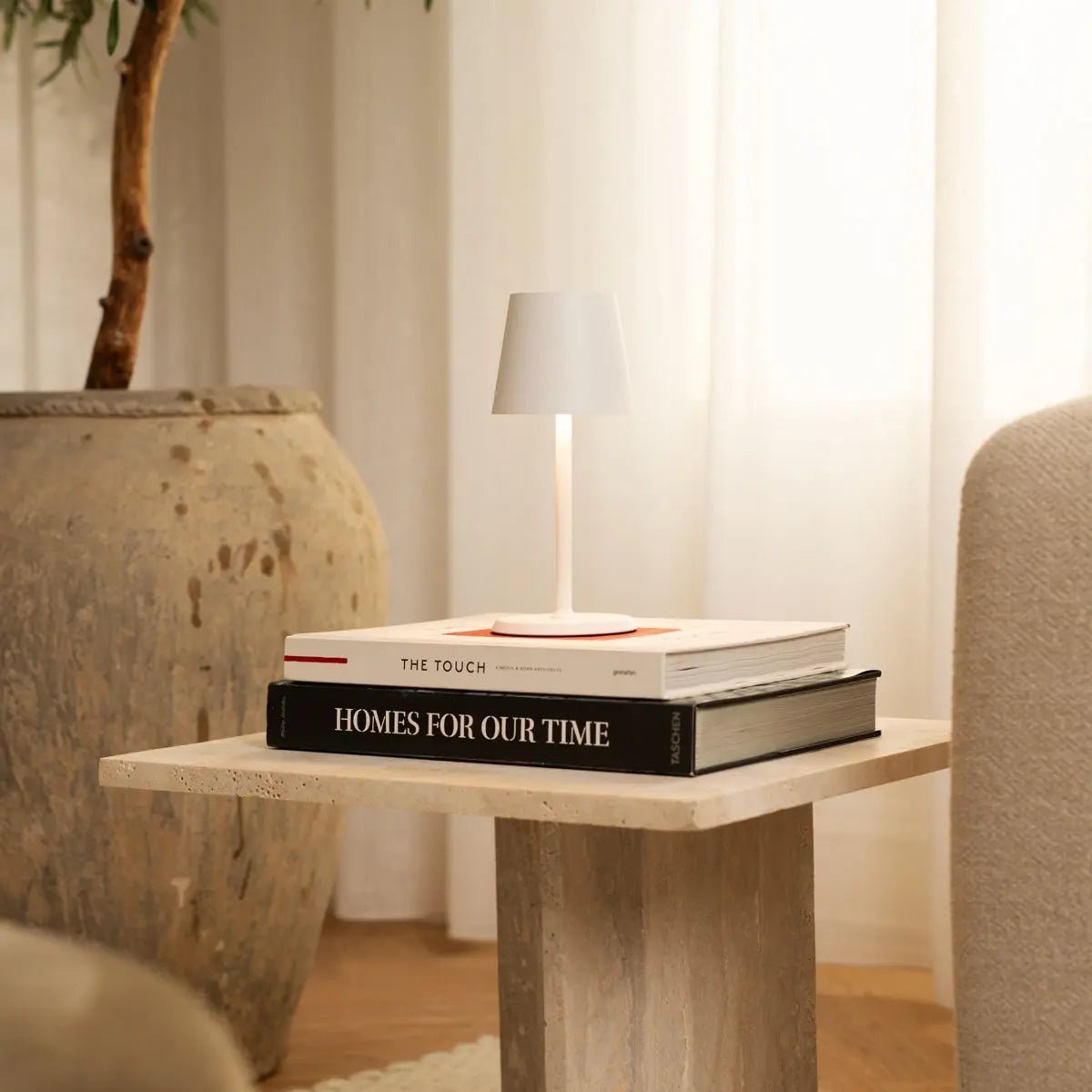 Tavellio-Amsterdam - James White oplaadbare tafellamp – draadloos, dimbaar en elegant