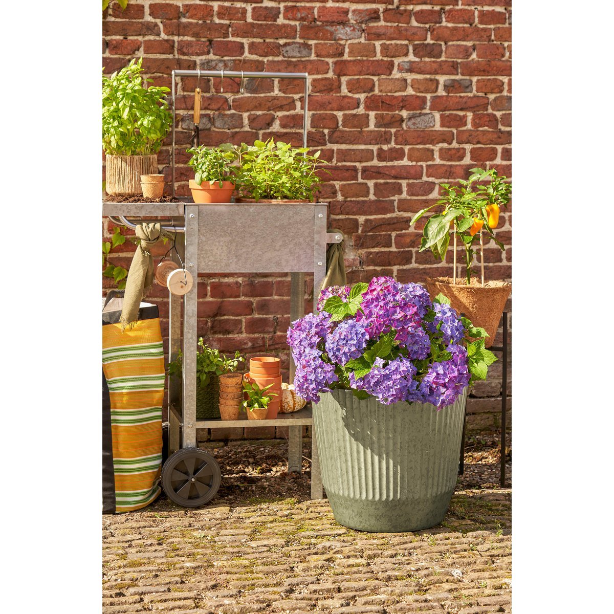 Mica Decorations - Rio Bloempot voor Buiten - H40,5 x Ø45 cm - Groen