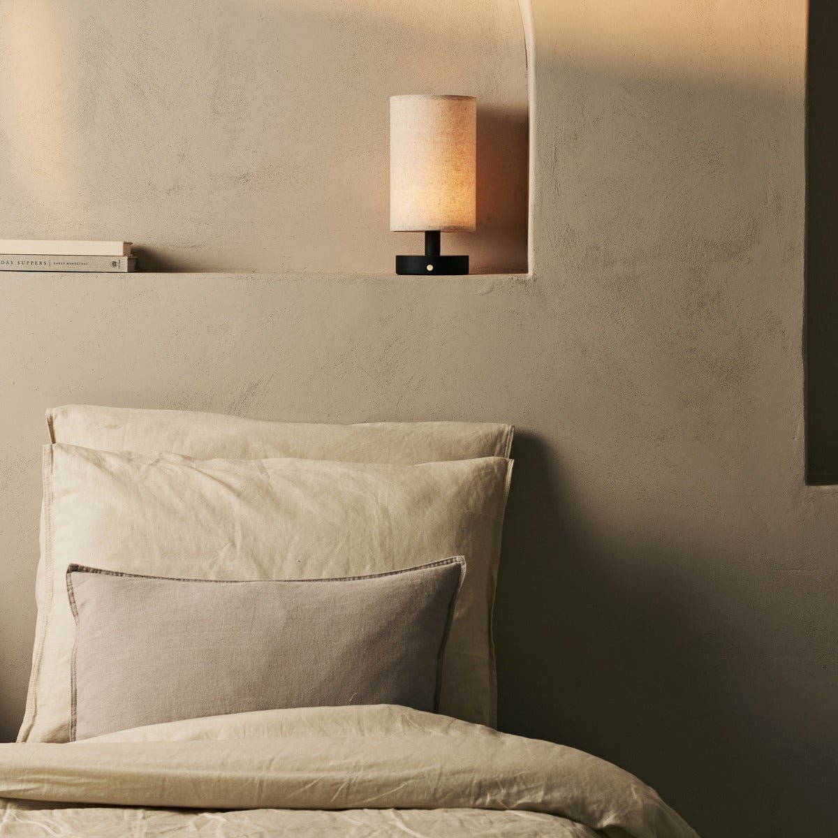 Tavellio-Amsterdam - Ben zwart houten tafellamp - Oplaadbaar en dimbaar