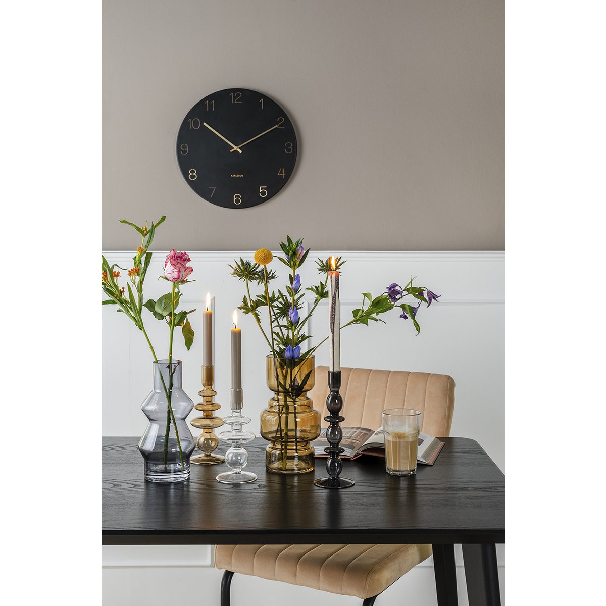 Karlsson - Wandklok Bedel Gegraveerde Cijfers Klein