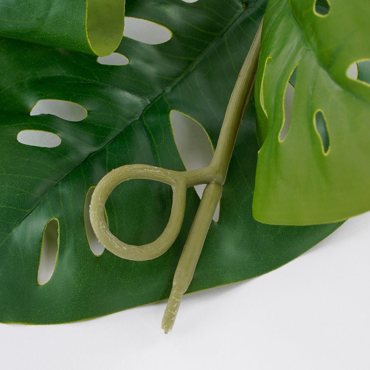 Mica Decorations - Monstera Kunstplant Slinger - L115 x B34 x H10 cm - Groen